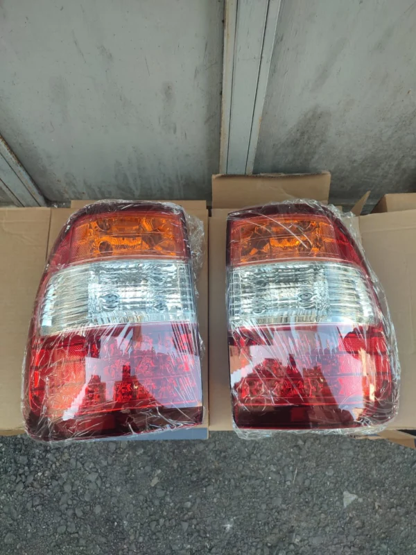 LC100 უკანა ფარი LED